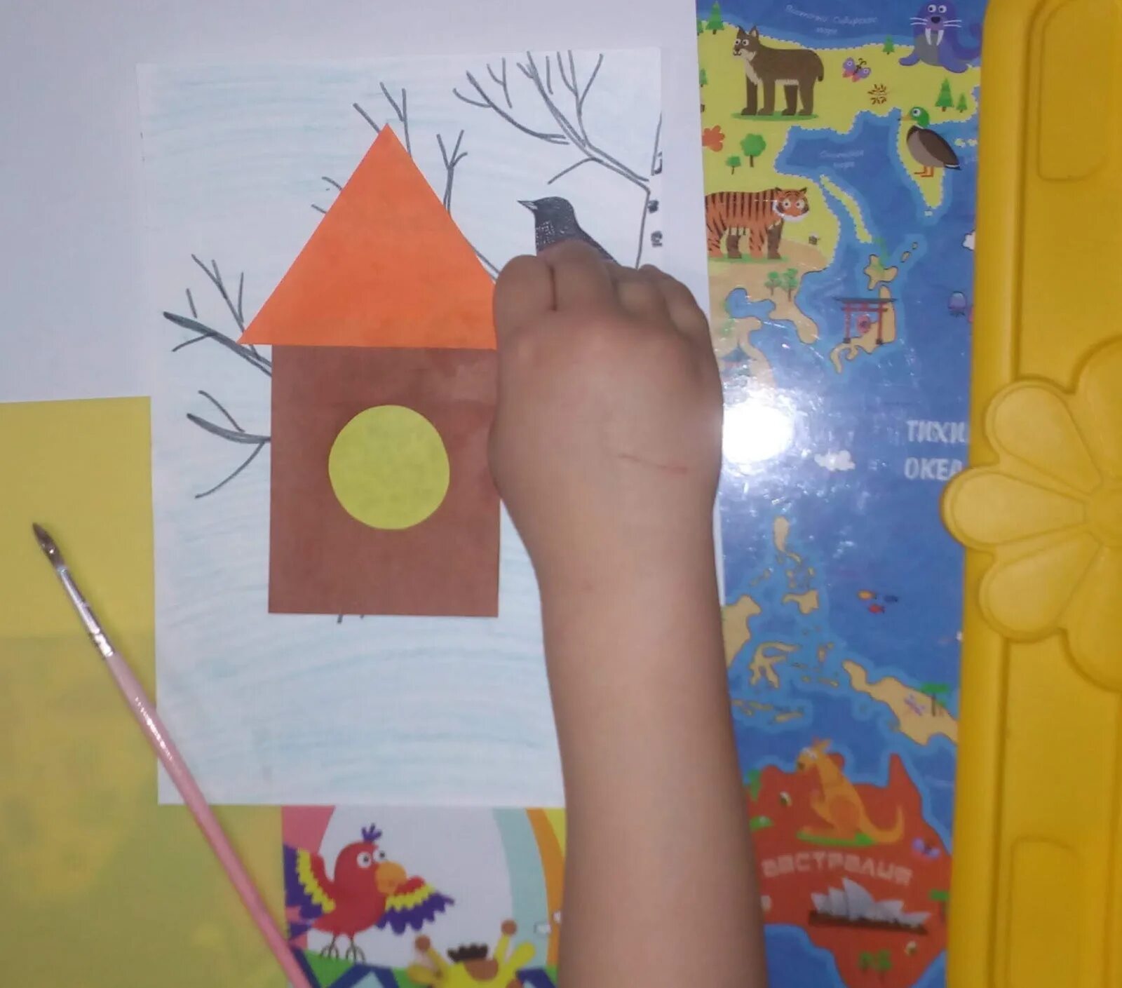 аппликация скворечник во второй младшей группе. аппликация скворечник в средней группе. аппликация скворечник 2 младшая группа. рисование во второй младшей группе на тему скворечник. конструирование домики для птиц.