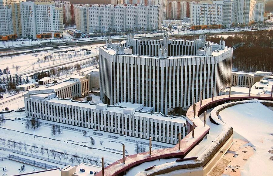 Генеральный штаб вооружённых сил российской федерации здание. Военная академия генерального штаба вооруженных сил рф. Академия генерального штаба вс рф здание. Военная академия генерального штаба вооруженных сил рф. Академия генерального штаба в москве.