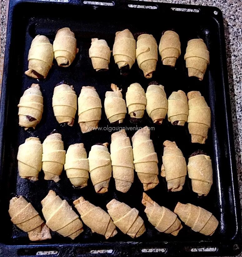 Спутник печенье. Рецепт спутник. Рецепты салатов из магазина глобус. Печеньки называются вертушки. Сыр для салатов не импортный.