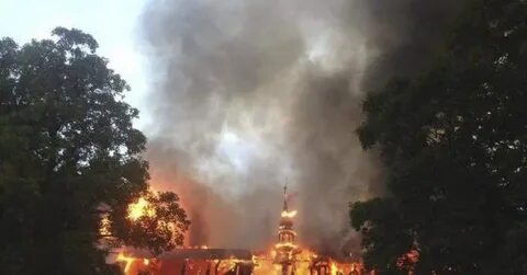 Замок кинель во франции пожар