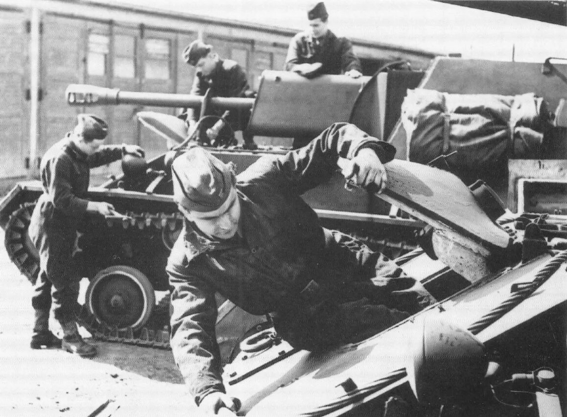Су 76 в корейской войне. Самоходных орудий Су-12 1942 год. Народная армия Чехословакии. Вооружение ЧССР.