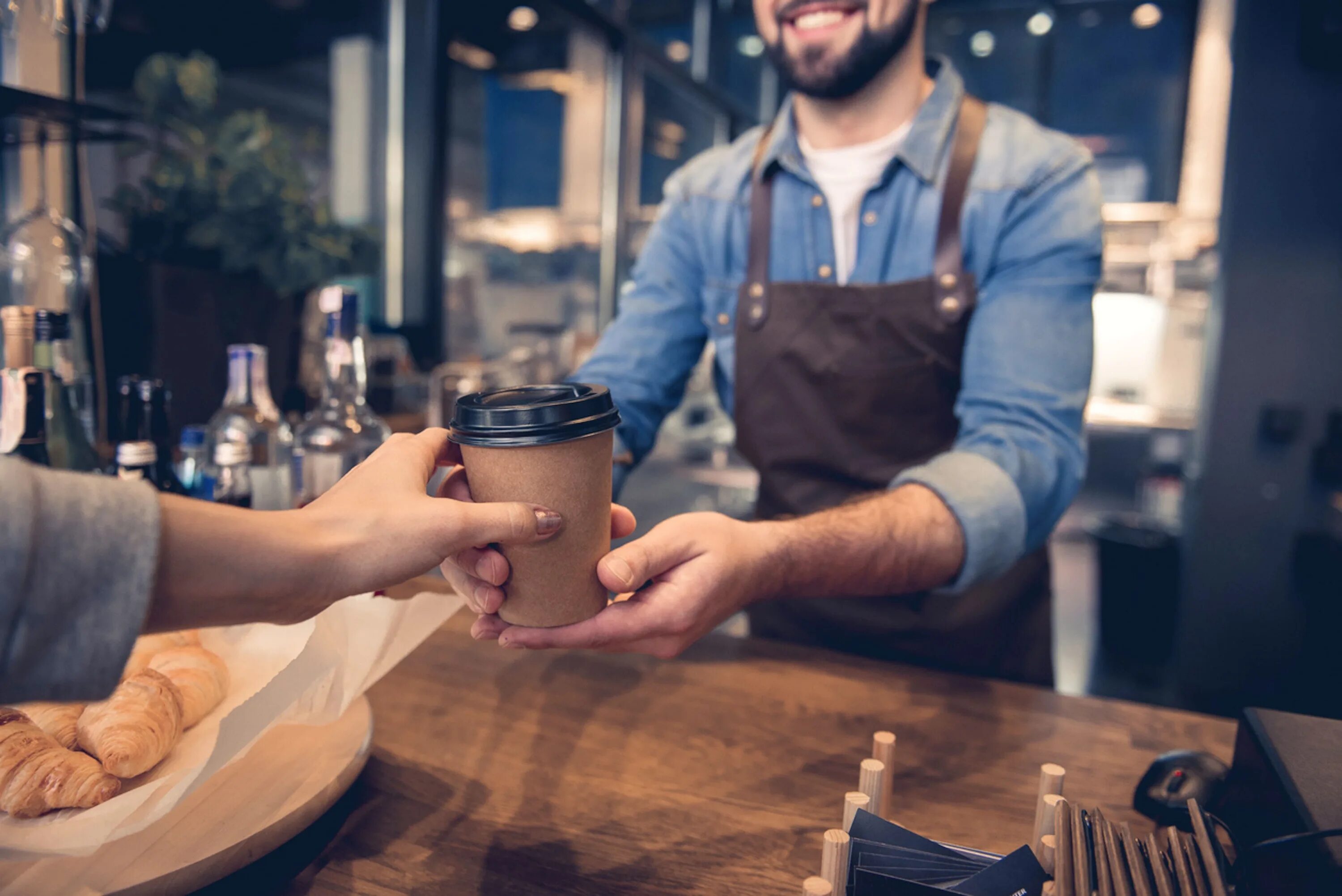 Авито бариста. Дерек Таунсенд бариста. Кофейня «Coffee shop» в Афинах. Кофейня бариста. Кофе бариста.