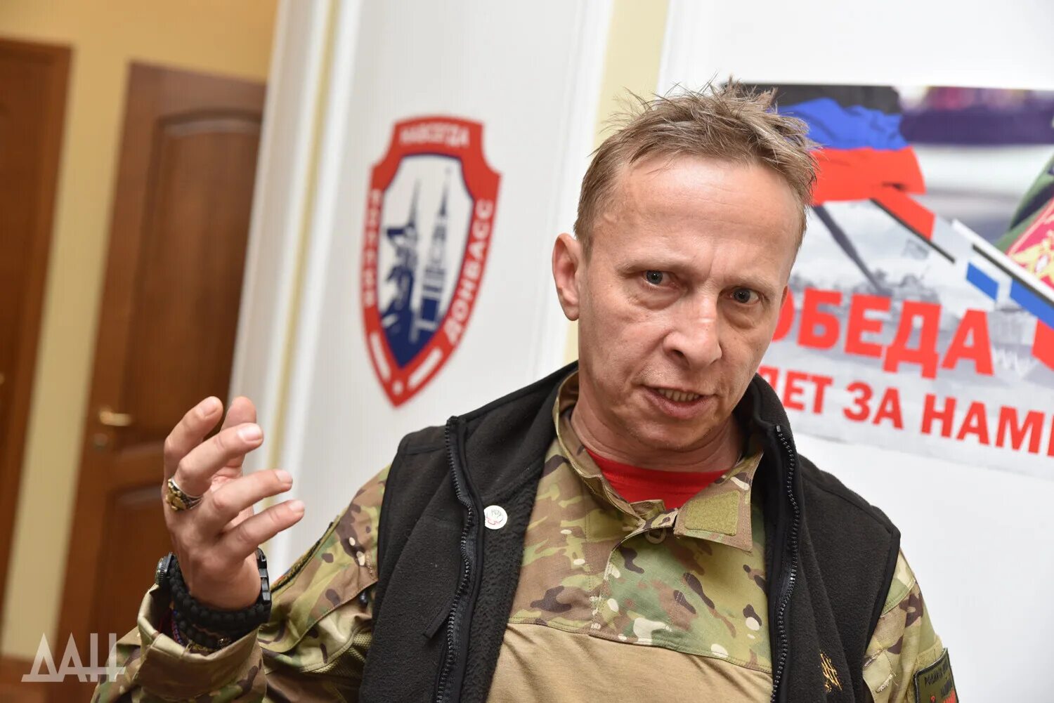 Иван охлобыстин на донбассе. Михаил пореченков и иван охлобыстин. Охлобыстин 2022. Иван охлобыстин в донецке. Иван охлобыстин в днр.