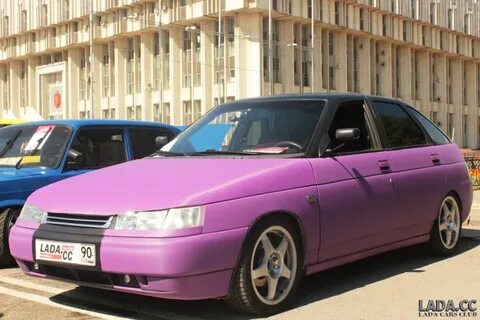 Ваз розового цвета