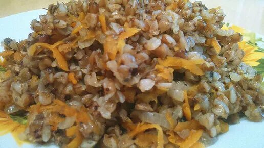 Солдатская каша из гречки и риса с тушенкой. Гречка с тушенкой по армейски. Гречка с тушенкой. Гречка с тушенкой. Гречка с тушенкой солдатский рецепт.