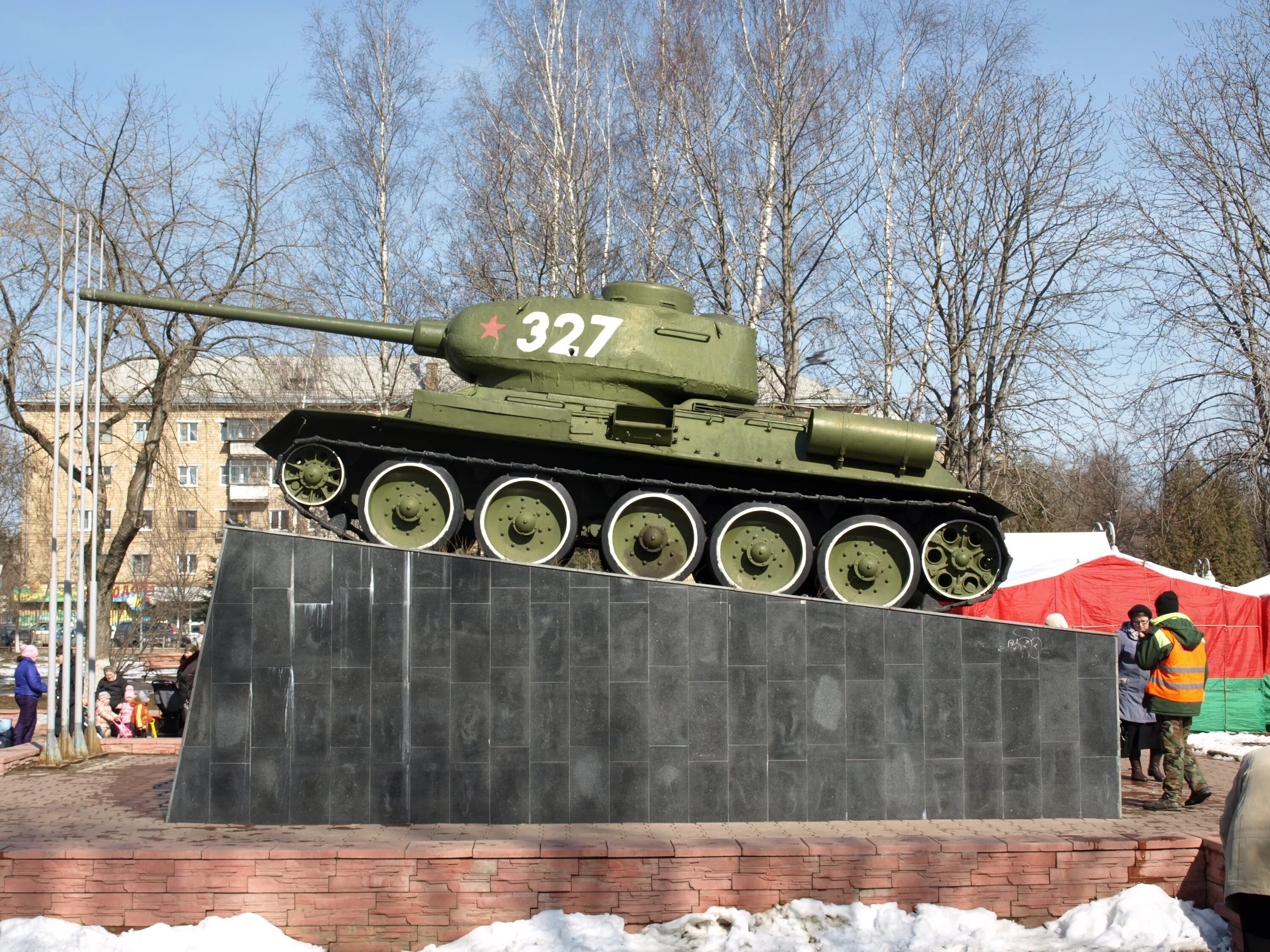 танк т-34 "комсомолец забайкалья". танк федосеевка старый оскол. танков город где находится. танк т 34 псков. т 34 85.