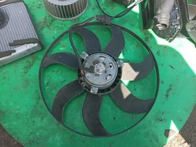 Вентилятор охлаждения двигателя шкода. Вентилятор охлаждения двигателя шкода. Вентилятор охлаждения двигателя шкода. 6 вентилятор охлаждения. Вентилятор охлаждения шкода фабия.