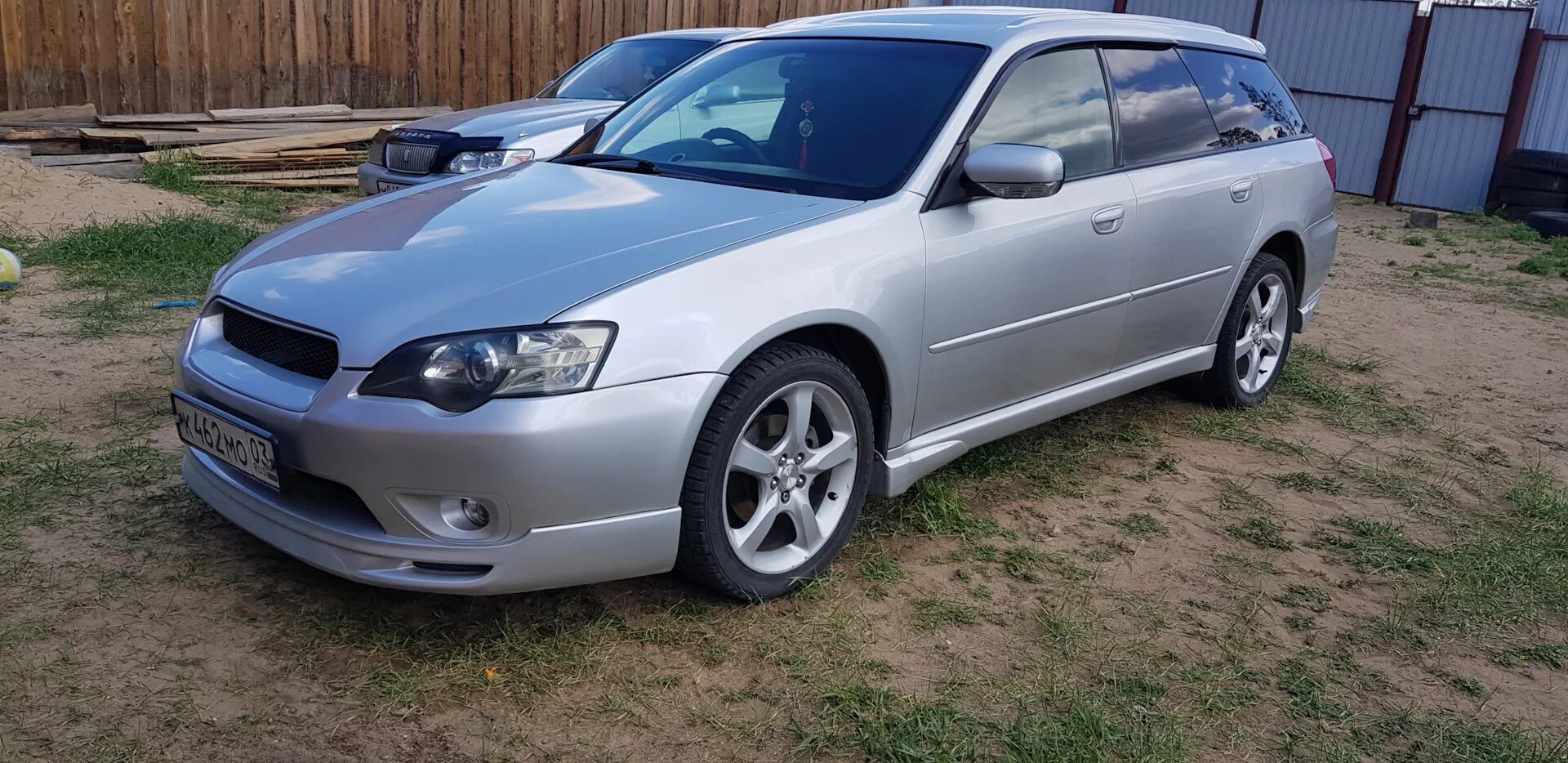 Legacy bl 235/45 r17. Шины субару легаси. Subaru легаси б4. На какой резине продают subaru legacy. Legacy bh-5 r17.