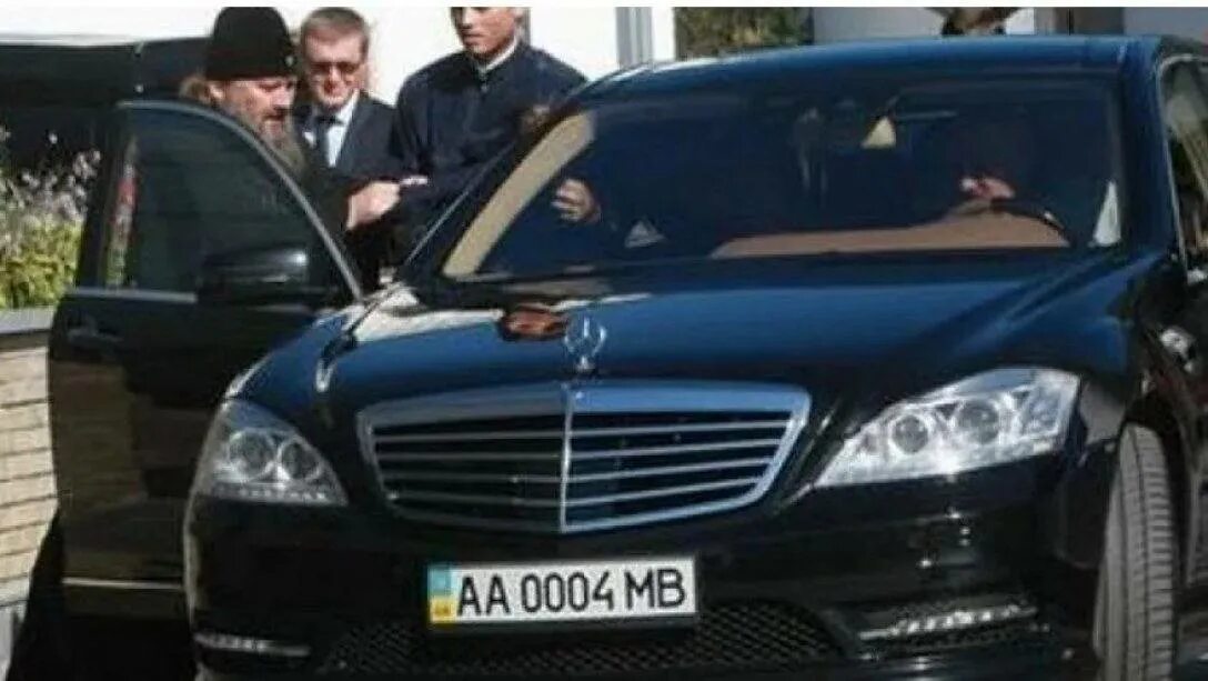 Митрополит и мерседес. Пашу мерседес. Пашу мерседес. Пашу мерседес. Пашу мерседес.
