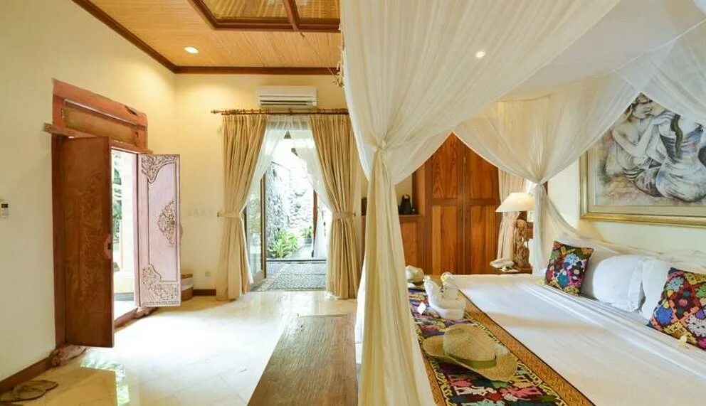 TALLCI Hill –Rustic Villas 5*.