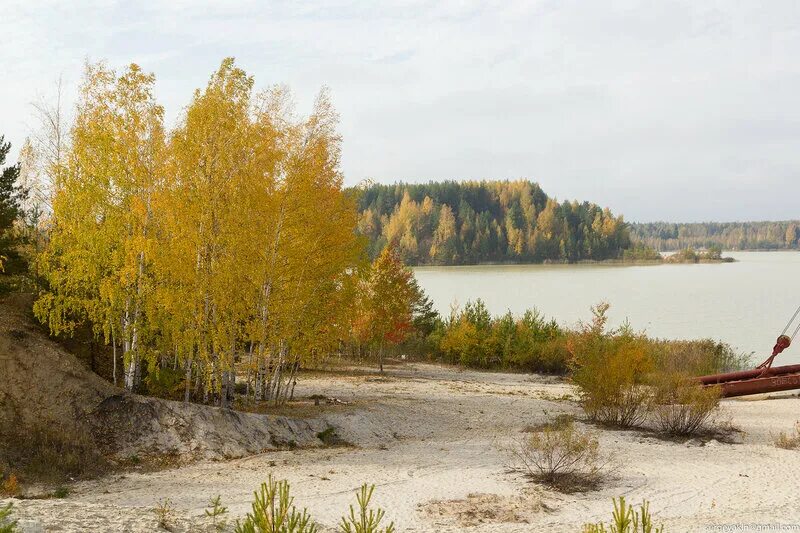 Карьер пятница великодворье село. Гусь хрустальный озеро. Деревня пятница озеро. Великодворье владимирская область. Озеро пятница гусь хрустальный.