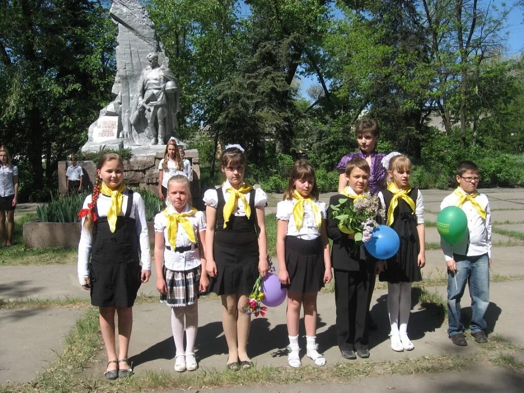 Поселок Пески Донецкая область до войны. Село Пески ДНР. Пески Донецкая область до войны. Коммунар Донецкая область.