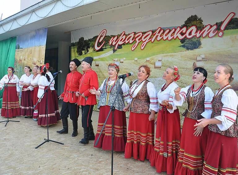 Великовечная станица. Село Великовечное Краснодарский край. Великовечное Белореченский район. Дом культуры станицы Рязанской. Краснодарский край белореченский район ст рязанская