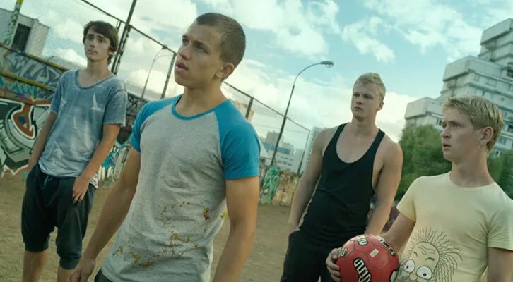 Смотрите видео "Коробка (2016).HD. Драма комедия спорт" в ОК. Плеер Видео