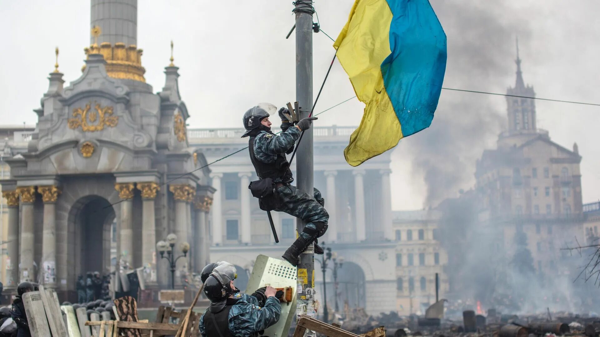 27 ноября 2013. Евромайдан на Украине в 2014. Майдан Незалежности Киев 2014. Майдан Украина 2014 площадь. Майдан 2014 площадь независимости.