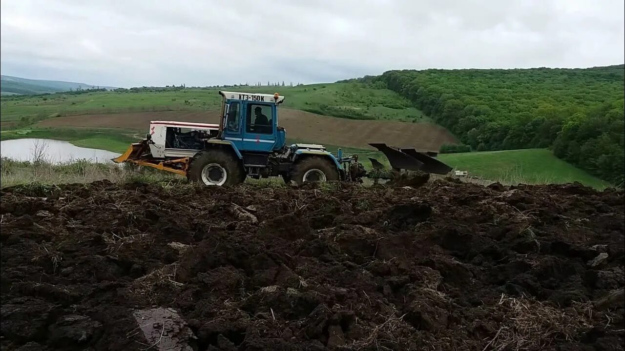 Зяблевая вспашка. Вспашка целины трактором. Пахота 70н. Отвальная зяблевая вспашка. Глубокая вспашка