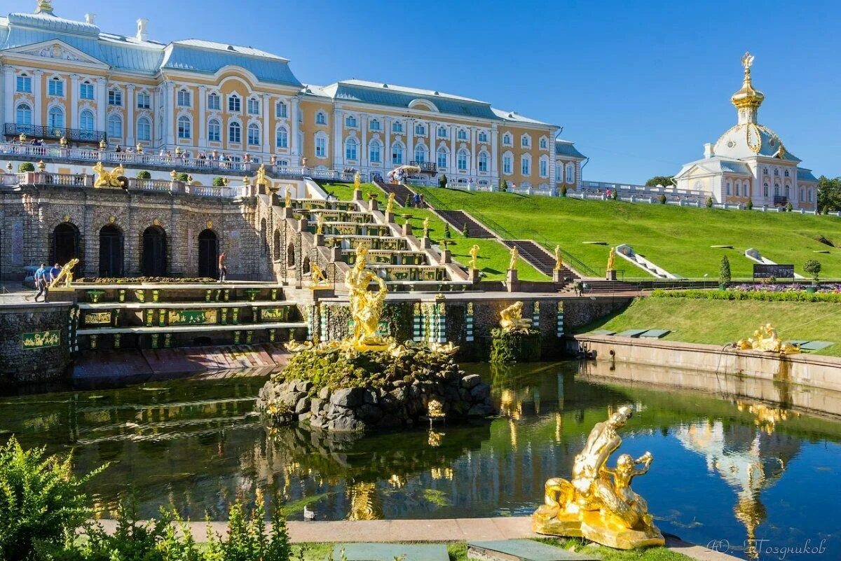 Артикул санкт петербург. Петергофский дворец в санкт-петербурге. петергоф дворец парк. дворцовый комплекс петергоф. дворцово-парковый ансамбль петергоф фонтаны.