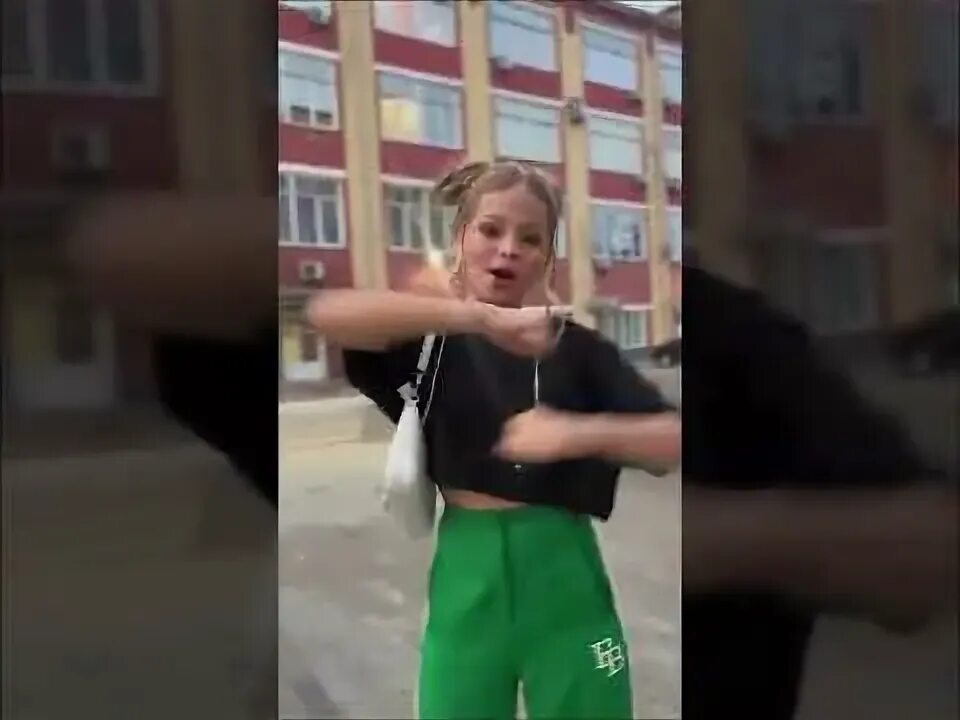 Party like a rockstar tik tok. Ксюша из тик тока инвалид. Тетя Катя из тик тока.