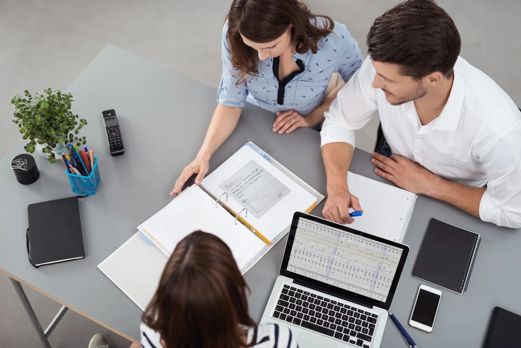 Реализация решения. Реализация решения картинки. Дистрибуция символ. Реализация управленческих решений. Внедрение решения.