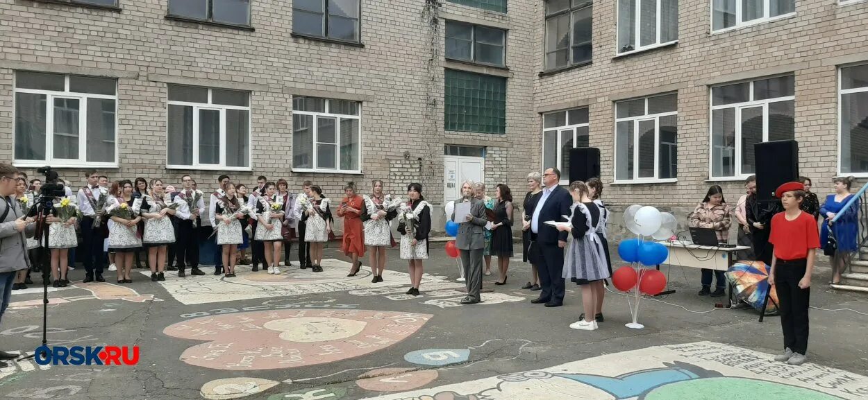 школа 43 орск. занятия в начальной школе. школа 51 орск директор. 43 школа город орск. школа 15 орск учителя.