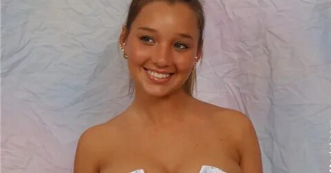 Қоңқа мұрын жалаңаш қыздар