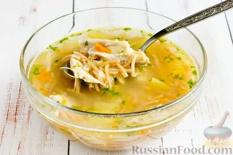 Куриный суп из голеней с вермишелью