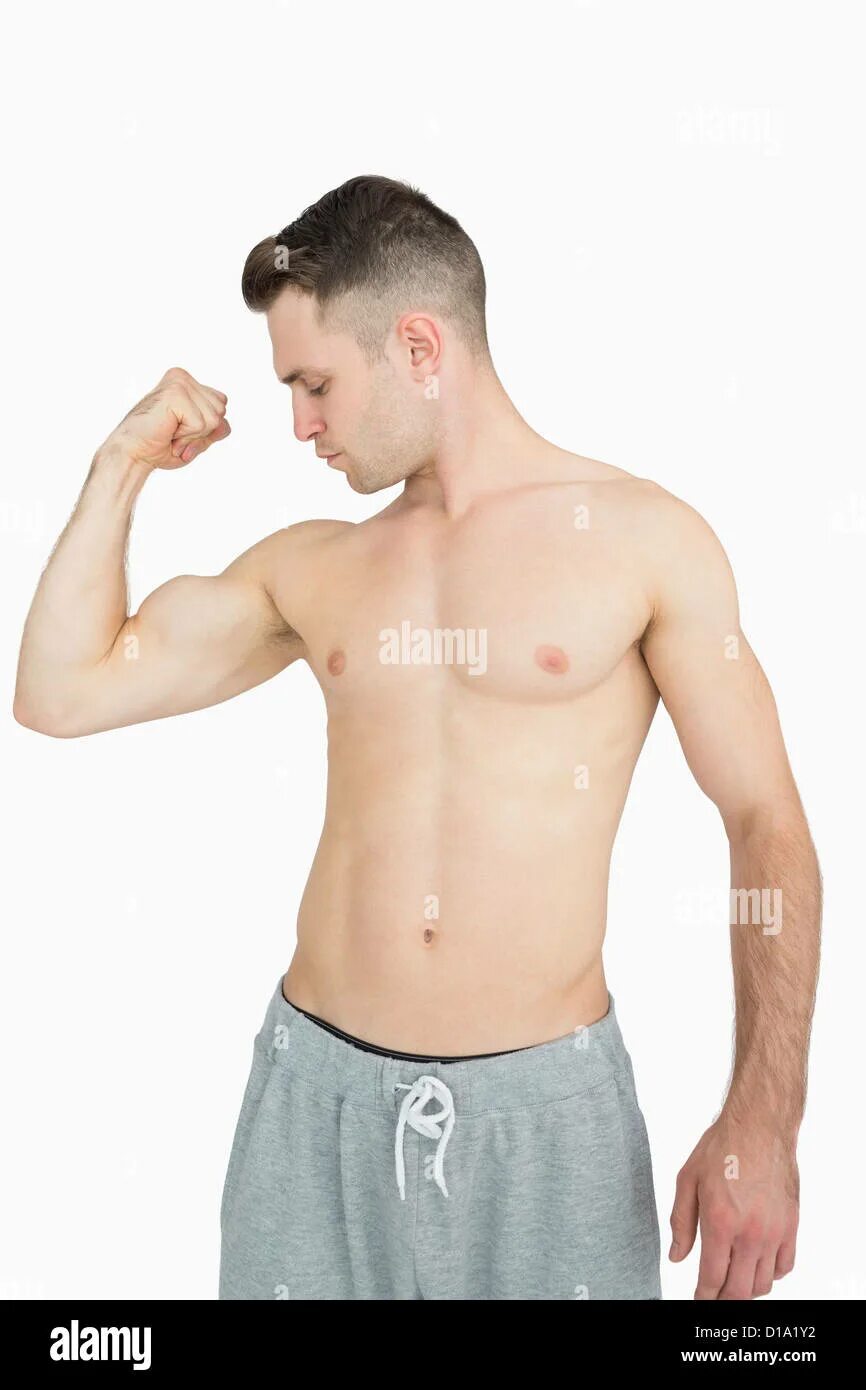 Расслабленный бицепс. Руки мужские согнутые в локтях. Наращивание мышц. Короткий бицепс. Мускулистая рука.