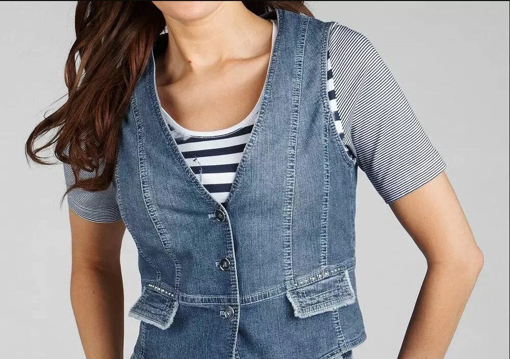 джинсовый жилет из старых джинсов. джинсовый жилет из старых джинсов. сшить жилетку из джинсов. жилет джинсовый пэчворк. жилет из джинсов.