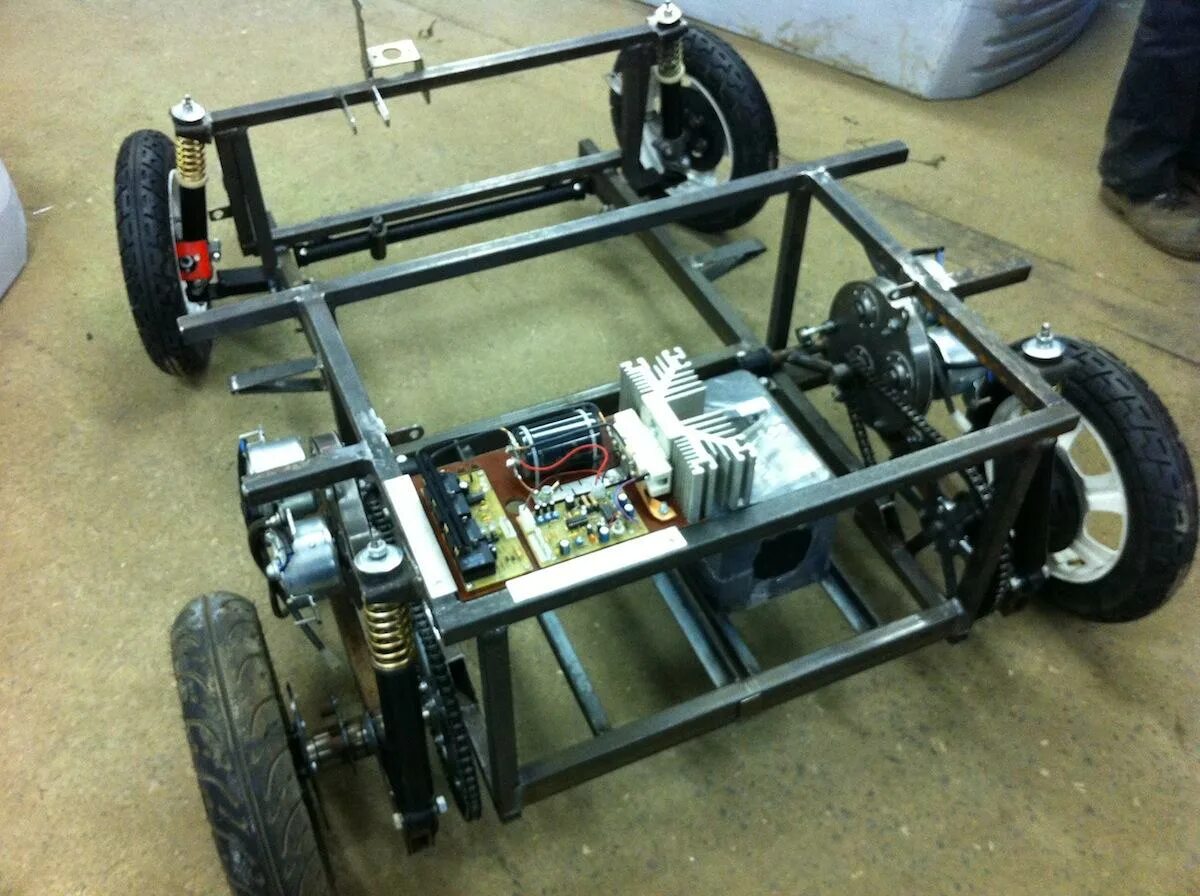 изготовить автомобильный. самодельный автоприцеп для легкового автомобиля. завод ламборгини. прицеп зпз 81054. рама прицепа белаз 81201.