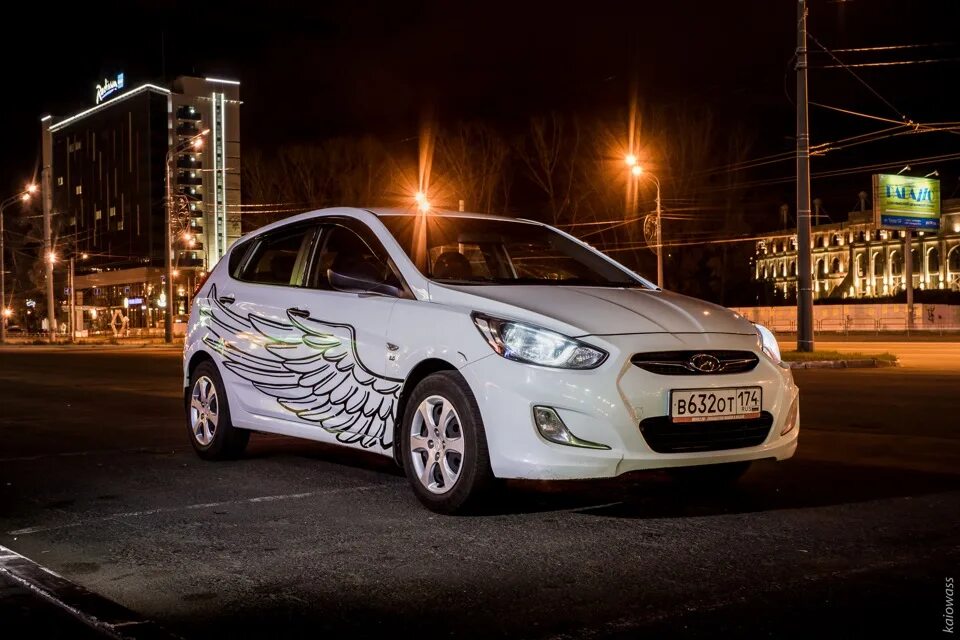 Делай хендай солярис. Hyundai Solaris 2010 Tuning. Hyundai Solaris Hatchback. Hyundai Solaris 2014. Солярис 2020 белый.