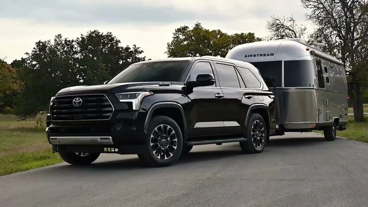 Тойота 2023 россия. Тойота Секвойя 2023. Toyota Sequoia 2022. Новая Тойота Секвойя 2022. Тойота Секвойя 2023 салон.