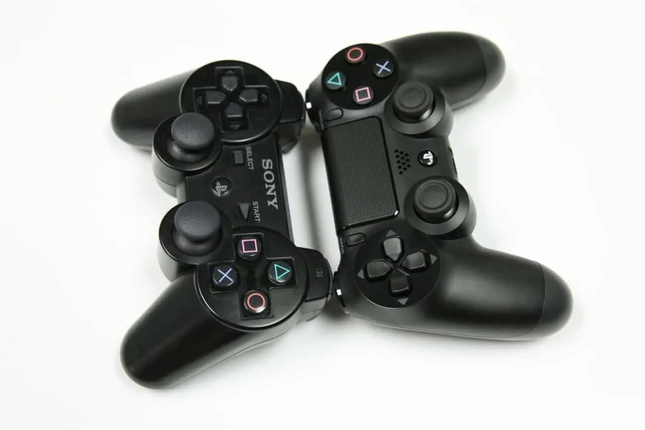 Можно джойстик ps3. Dualshock 3 vs Dualshock 4. Геймпад Dualshock 3 ps4. Dualshock 3 Dualshock 4. Dualshock 2 vs Dualshock 3.