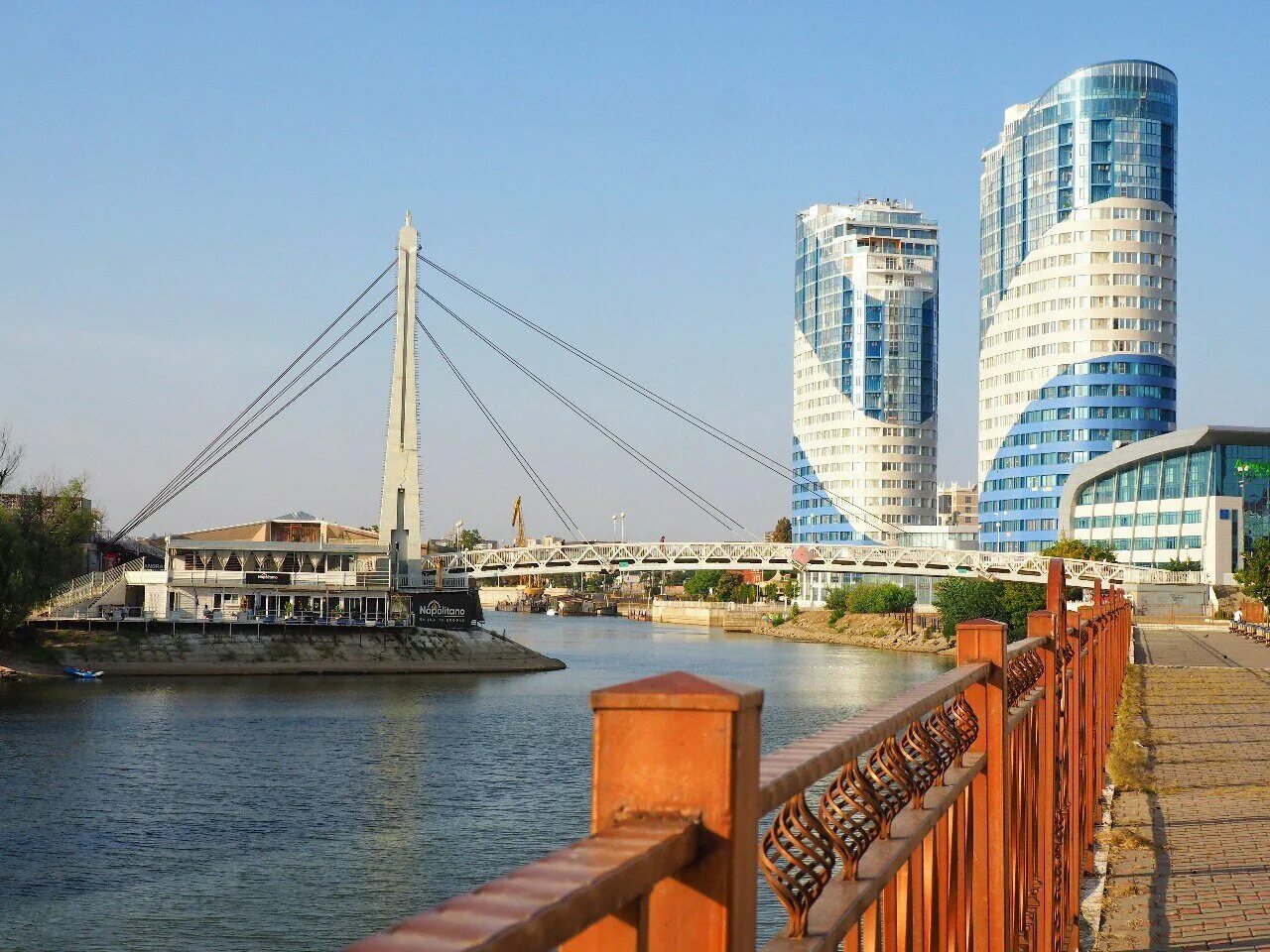 Табрис кассы. Фотосессия кулинара в студии. Вилка кубанская набережная. Кулинарная студия вилка краснодар. Табрис кассы.