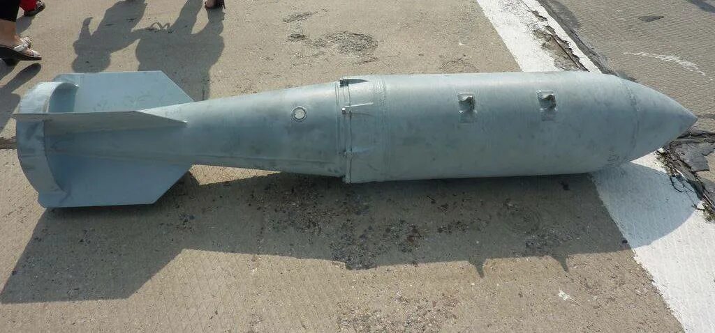 Бетаб-500. Бетаб-500. Бетонобойная авиабомба. Бетаб-150дс. Бетаб-500шп.