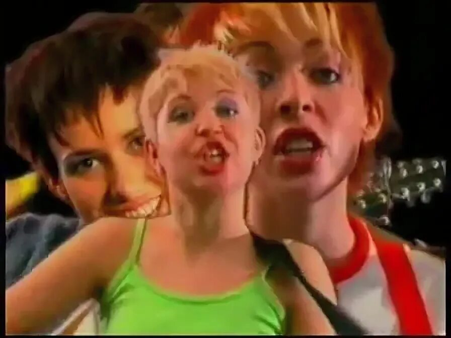 Песня не на стрелке вечеринка песня в ютубе. На вечеринке лучших друзей клип. Группа стрелки 1999. Стрелки на вечеринке ремикс. Стрелки на вечеринке ремикс.