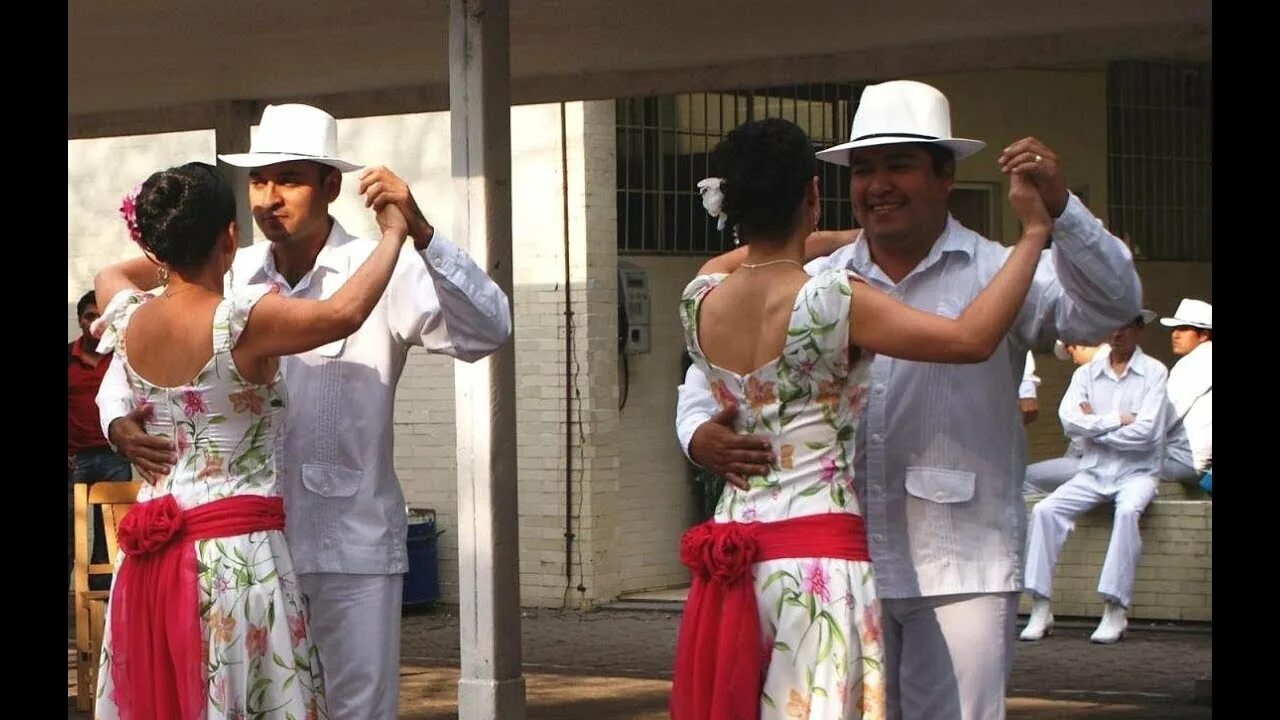 Дансон танец. Кубинские танцы. Латино танцуют кубинцы. Креолы танцы.
