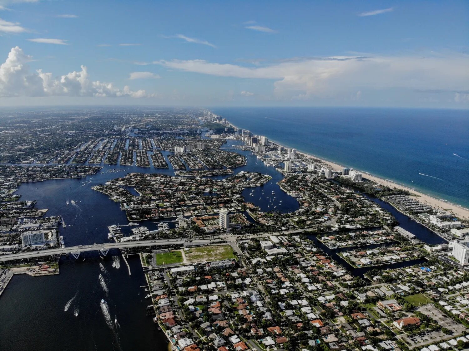 Fort lauderdale. Форт Лодердейл Майами. Лодердейл Флорида. Форт-Лодердейл, Флорида. Форт Лаудердейл фото.