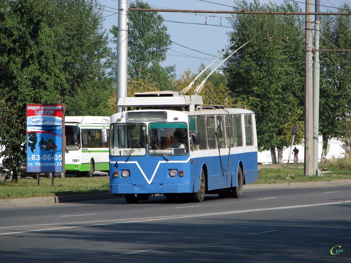 Маршрут 4 великие. ЗИУ 682 Великий Новгород. Троллейбус ЗИУ 682 кр. ЗИУ 682 кр Иваново Нижний Новгород. Троллейбус ЗИУ 682 кр Иваново.