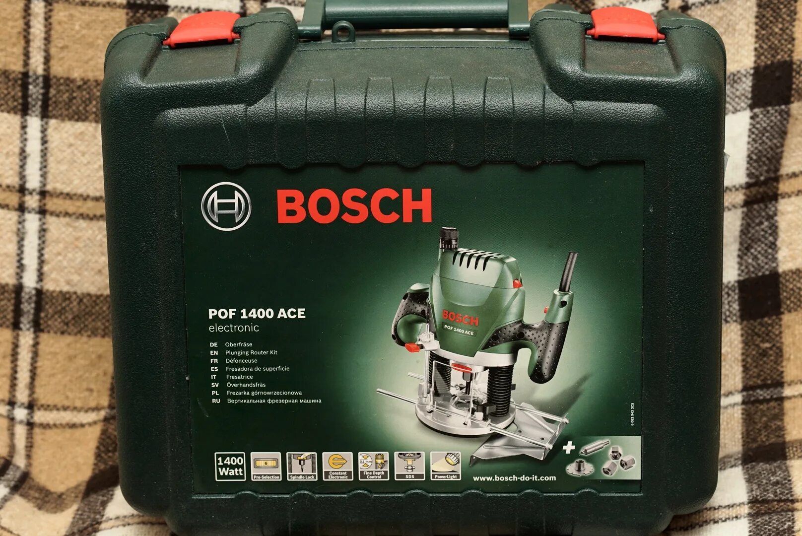 Bosch POF 1400 Ace. Кейс фрезера Bosch 1400. Фрезер Bosch POF 1400 Ace + 6 шт. Фрез. Чемодан кейс для фрезера Bosch POF 1400.