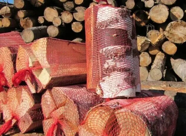 дрова. дрова берёзовые колотые. дрова газель в укладку. дрова береза. берёзовые пеллеты и дрова.