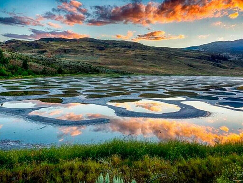 Пятнистое озеро клилук. Необычные водоемы. Кальдера вулкана узон. Ландшафтный 3и-айн. Озеро утренней славы йеллоустонский парк.