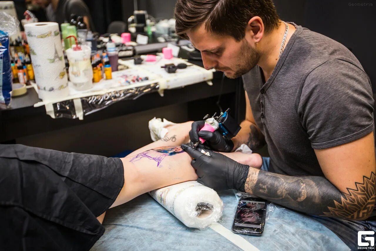 Минион мастерс игра. Топовый мастер. Мастера фотографии. Топовые тату мастера. Топ мастер надпись.