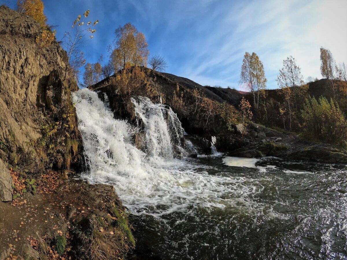 Новосибирский водопад. Водопад белово искитимский район. беловский водопад новосибирская область. водопад в искитимском районе. беловский водопад в искитимском районе.