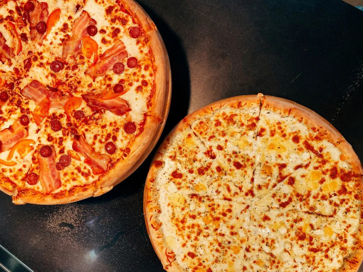 пицца в ассортименте. заказ пиццы город. "пицца". пицца таун. заказ пиццы город.