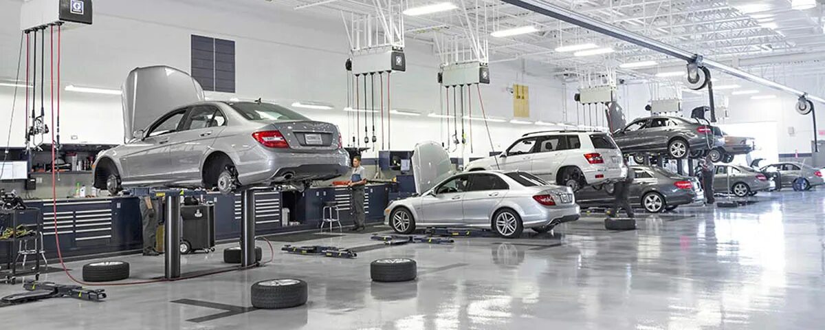 Ремонт автомобилей мерседес. Автомобиль Mercedes Benz service. Трилучник Мерседес техцентр. СТО Мерседес. Техобслуживание Мерседес.