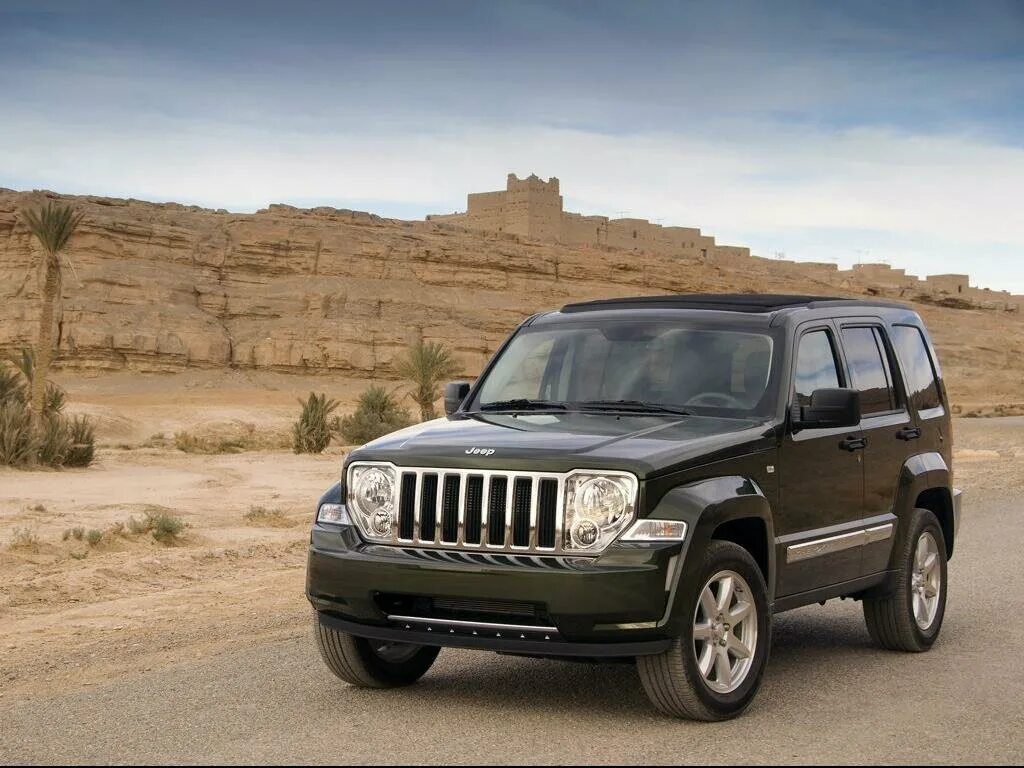 Чероки авто ру. Jeep Cherokee. Jeep Cherokee 2007. Jeep Cherokee Limited 2007. Jeep Cherokee KK 2.8 CRD.