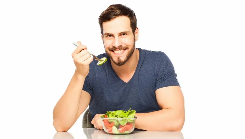 Мужчина ест. Еда для мужчин. Парень ест салат. Правильное питание для мужчин.
