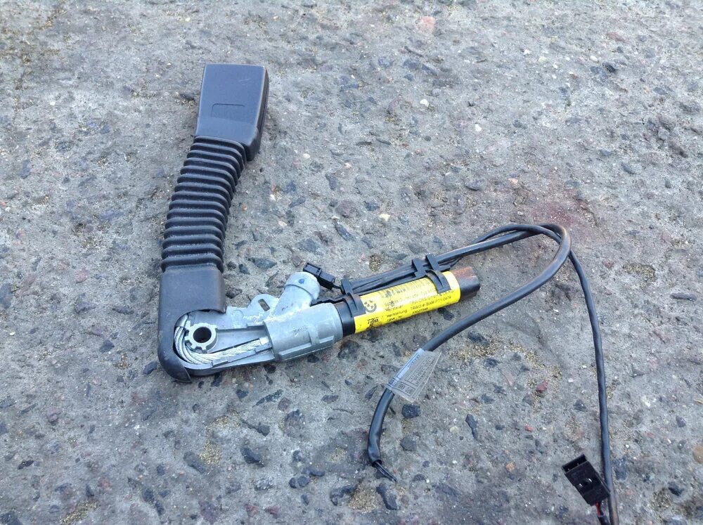 Пиропатрон bmw f30. Пиропатрон range rover. 3 пиропатрон. Пиропатрон bmw e46. Пиропатрон подголовника bmw e63.