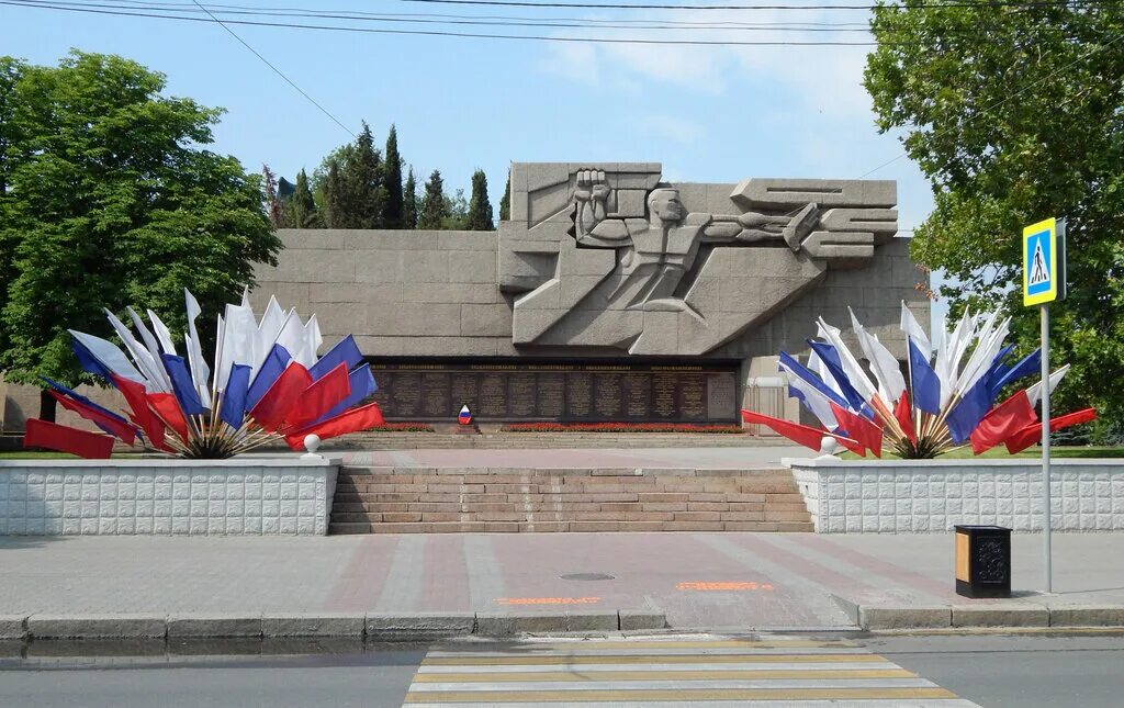 вечный огонь севастополь. вечный огонь севастополь. мемориал вечный огонь севастополь. памятник вечный огонь в севастополе. вечный огонь севастополь на нахимова.
