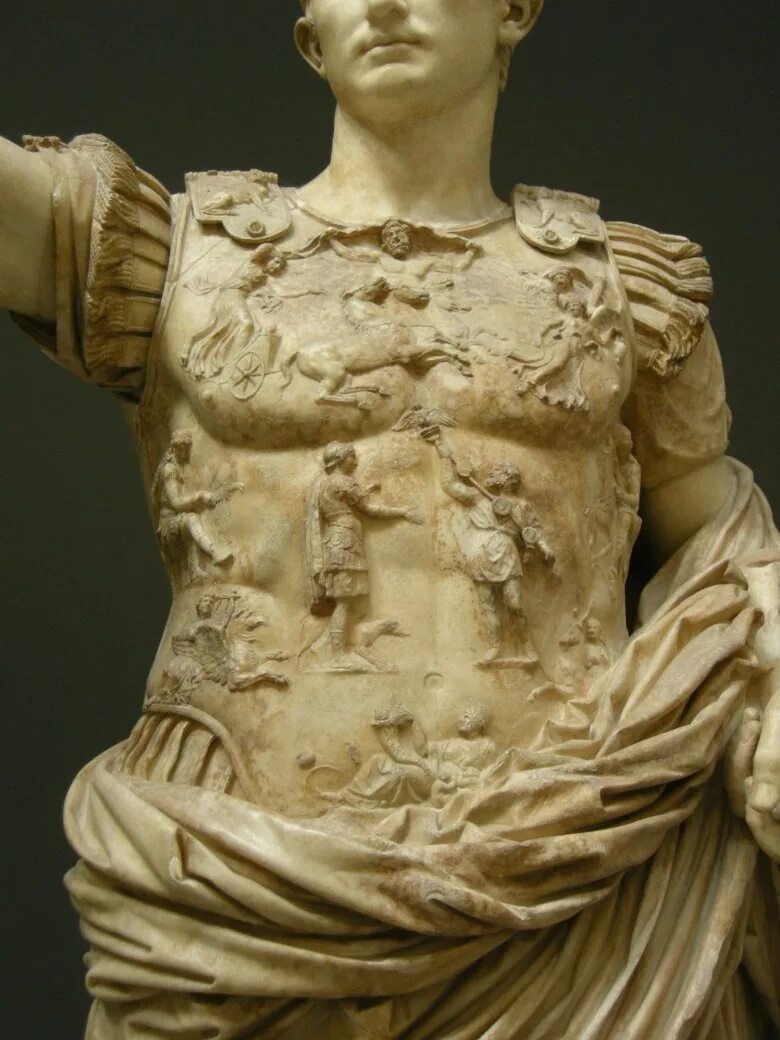 Октавиан август римский. Император август Октавиан статуя. Римская статуя Октавиана августа. Октавиан август Римский Император. Октавиан август скульптура.